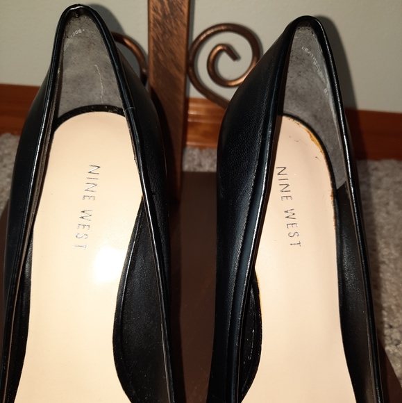 NWOT NINE WEST sz 8.5 black heels - Picture 12 of 14